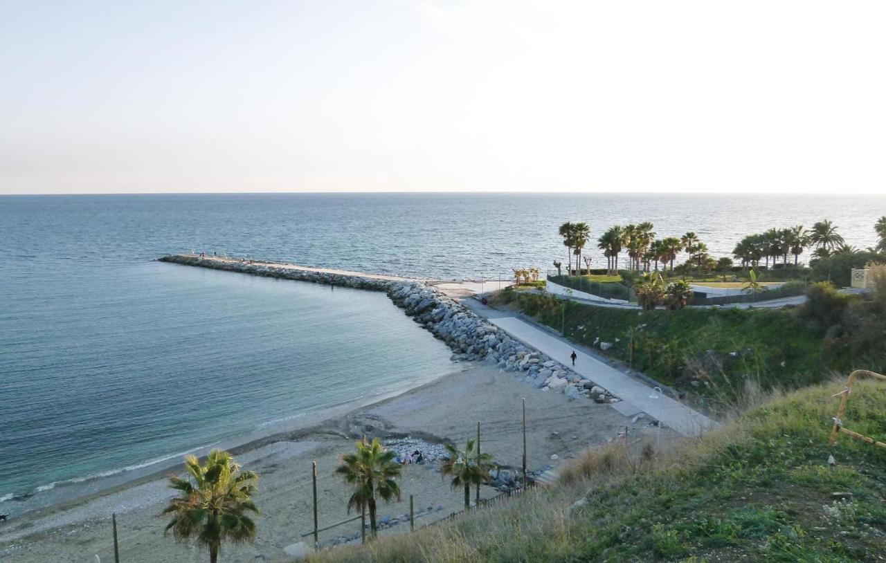 Nice Apartment In Benalmdena Costa With 1 Bedrooms, Wifi And Outdoor Swimming Pool Benalmadena Luaran gambar